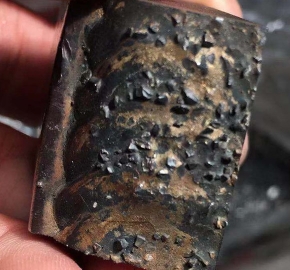 WC硬质合金颗粒堆焊效果图