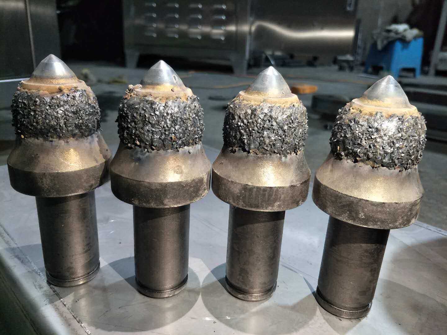金刚石耐磨堆焊设备4.jpg