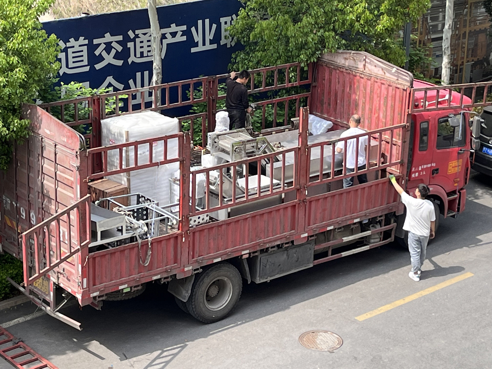 设备发货图片 (8).jpg